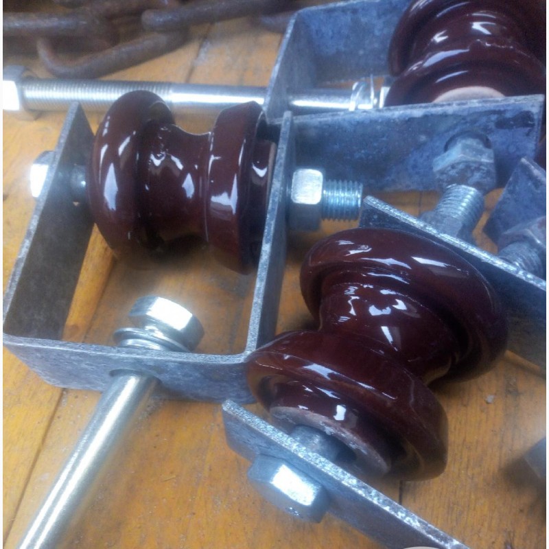 shackle insulator for ADSS and OPGW cables