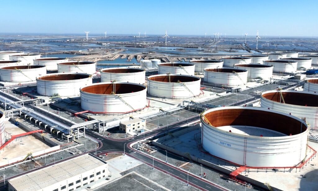 Oil storage facilities supporting renewable energy integration