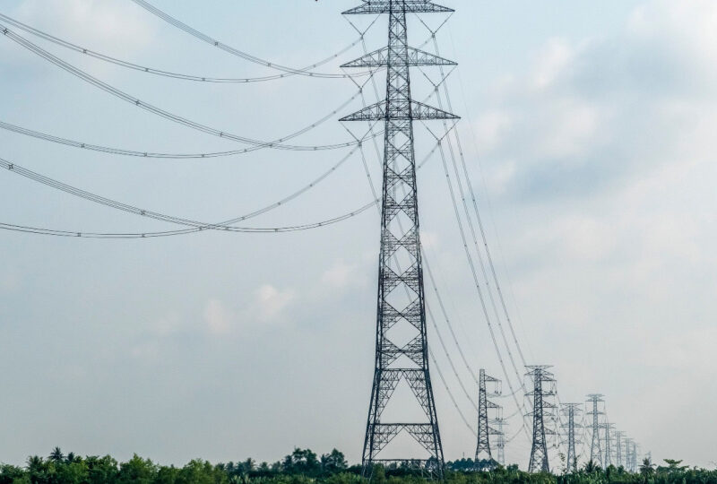 Transmission lines enabling interconnection