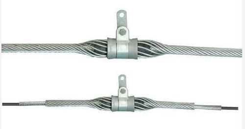 Trunnion suspension clamps allow movement of conductors